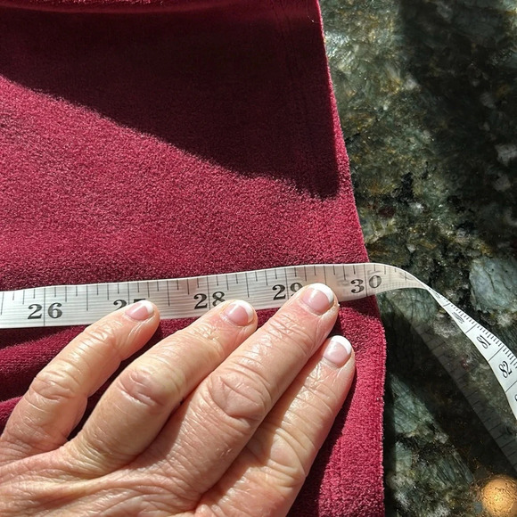 J Jill Pure Jill v neck velour tunic. Soft and stretchy! Beautiful maroon color - Picture 10 of 10